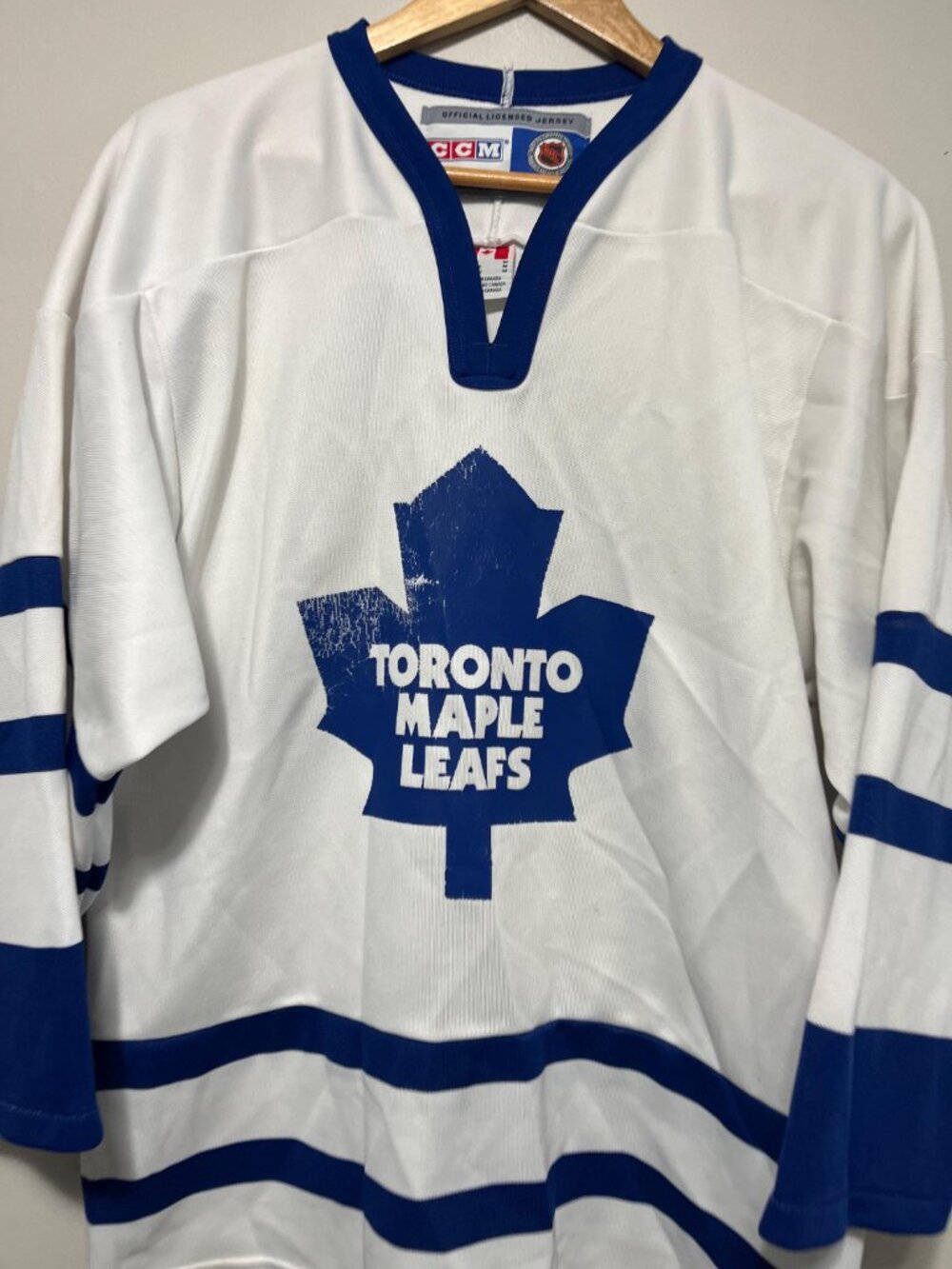 Vintage Toronto Maple Leafs NHL Jersey - Picture 2 of 5